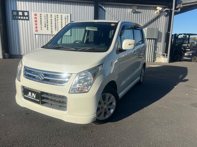 ワゴンＲ ＦＸリミテッドＩＩ　スマートキー　プッシュスタート　パナソニックナビ　テレビ　Ｂｌｕｅｔｏｏｔｈオーディオ　純正１４インチ　アルミ　走行３万キロ台（2枚目）