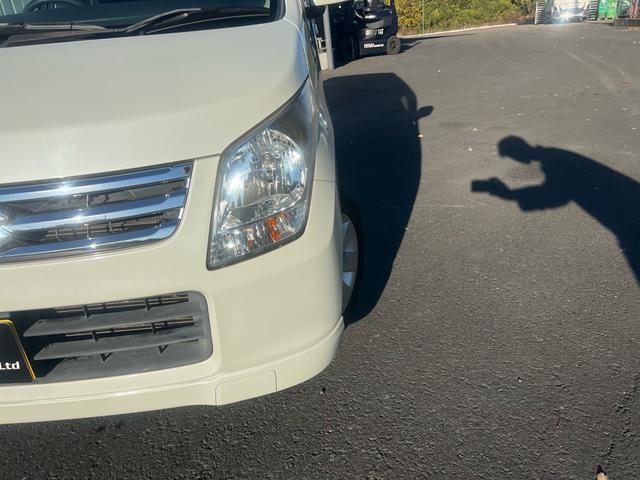 ワゴンＲ ＦＸリミテッドＩＩ　スマートキー　プッシュスタート　パナソニックナビ　テレビ　Ｂｌｕｅｔｏｏｔｈオーディオ　純正１４インチ　アルミ　走行３万キロ台（5枚目）