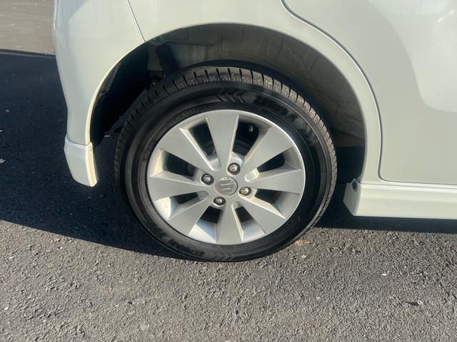 ワゴンＲ ＦＸリミテッドＩＩ　スマートキー　プッシュスタート　パナソニックナビ　テレビ　Ｂｌｕｅｔｏｏｔｈオーディオ　純正１４インチ　アルミ　走行３万キロ台（25枚目）