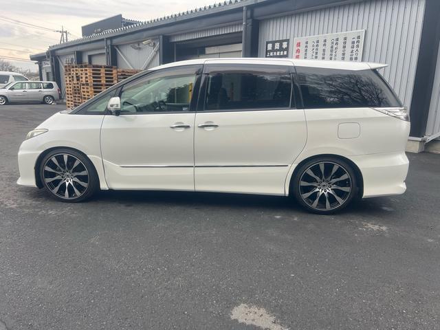 エスティマ アエラス　プレミアムエディション　スマートキー　プッシュスタート　両側パワースライドドア　　純正ナビ　ＴＶ　バックカメラ　ハーフレザーシート　車高調　２０インチアルミドライブレコーダー　走行無制限一年保証（17枚目）