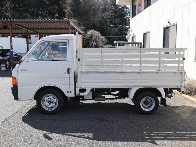 ボンゴトラック 　中期型　５速ＭＴ　ガソリン１４００ｃｃ　キャブ車　リアＷタイヤ　高床３方開（35枚目）