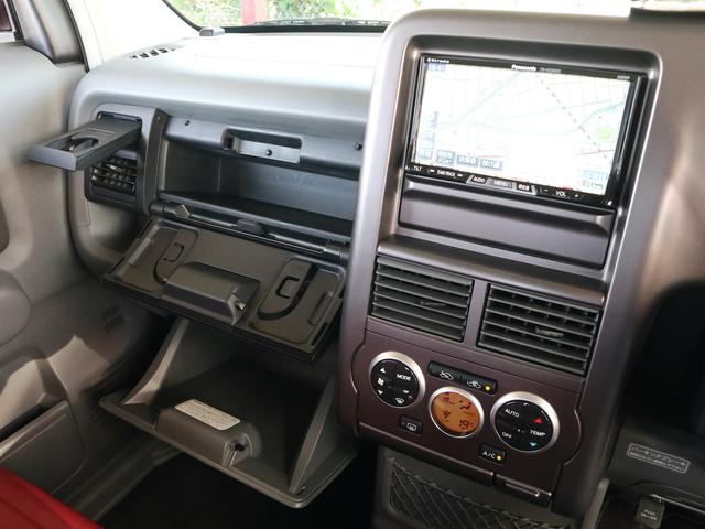 キューブ プラスコンラン　特別仕様車　専用赤革シート　社外ＨＤＤナビ　ＣＤ／ＭＤ／ＤＶＤ／ＭＳ／ＴＶ再生　ＥＴＣ　スマートキー　オーテックアルミ　ドアバイザー　オートエアコン　本革巻きステアリング（15枚目）