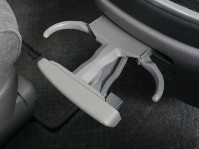 アルファードＶ ＡＳ　プラチナセレクション　後期型　３列シート８人乗り　両側電動スライドドア　電動リアゲート　社外ＨＤＤナビ　ＣＤ／ＤＶＤ／ＭＳ／ＴＶ再生　後席モニター　バックカメラ　ＥＴＣ　キーレス　ＨＩＤライト　車高調　１９インチアルミ（34枚目）