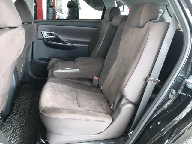 マークＸジオ ２４０Ｆ　ブラックパールリミテッド　特別仕様車　３列シート　７人乗り　純正メモリナビ　ＣＤ／ＤＶＤ／ＭＳ／ＴＶ再生　バックカメラ　ＥＴＣ　スマートキー　スペアキー　ＨＩＤライト　ディーラー整備記録簿　ワンオーナー（12枚目）