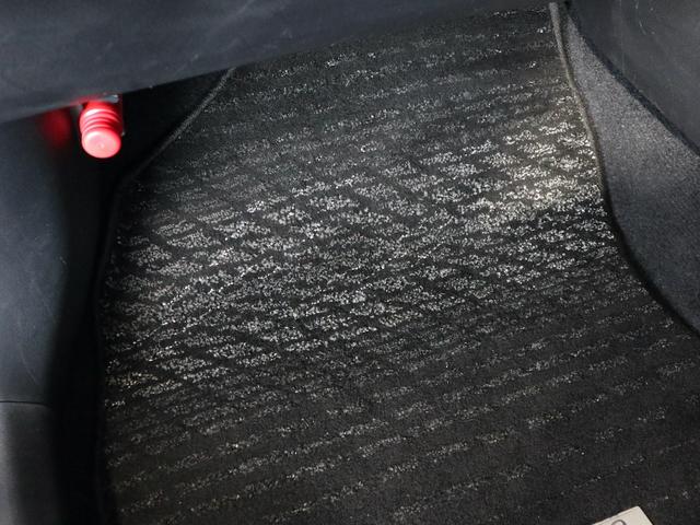 マークＸジオ ２４０Ｆ　ブラックパールリミテッド　特別仕様車　３列シート　７人乗り　純正メモリナビ　ＣＤ／ＤＶＤ／ＭＳ／ＴＶ再生　バックカメラ　ＥＴＣ　スマートキー　スペアキー　ＨＩＤライト　ディーラー整備記録簿　ワンオーナー（36枚目）