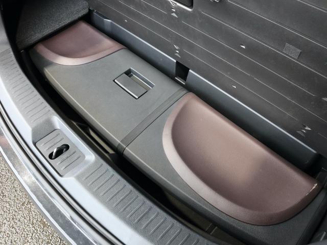 マークＸジオ ２４０Ｆ　ブラックパールリミテッド　特別仕様車　３列シート　７人乗り　純正メモリナビ　ＣＤ／ＤＶＤ／ＭＳ／ＴＶ再生　バックカメラ　ＥＴＣ　スマートキー　スペアキー　ＨＩＤライト　ディーラー整備記録簿　ワンオーナー（47枚目）