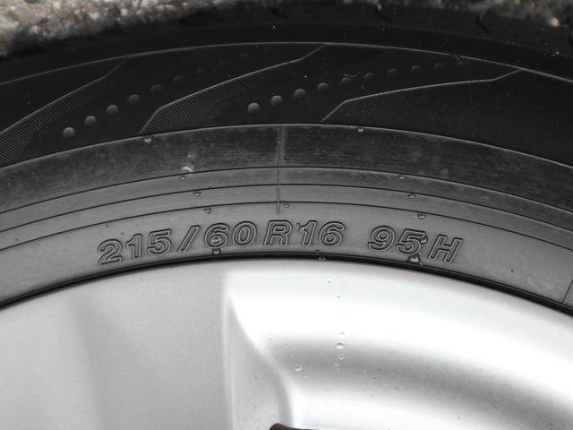 マークＸジオ ２４０Ｆ　ブラックパールリミテッド　特別仕様車　３列シート　７人乗り　純正メモリナビ　ＣＤ／ＤＶＤ／ＭＳ／ＴＶ再生　バックカメラ　ＥＴＣ　スマートキー　スペアキー　ＨＩＤライト　ディーラー整備記録簿　ワンオーナー（62枚目）