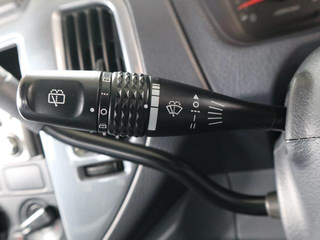 MITSUBISHI DINGO J
