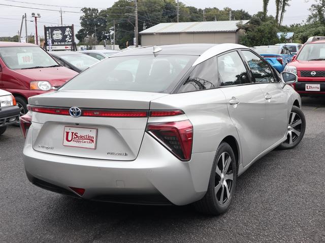 ＭＩＲＡＩ ベースグレード　水素自動車　純正ＳＤナビ　ＣＤ／ＤＶＤ／Ｂｌｕｅｔｏｏｔｈ／ＴＶ再生　バックカメラ　ＥＴＣ　スマートキー　レーダークルコン　黒革シート　全席シートヒーター　ステアリングヒーター　ＬＥＤヘッドライト（7枚目）