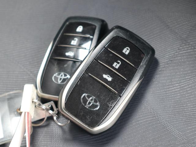 ＭＩＲＡＩ ベースグレード　水素自動車　純正ＳＤナビ　ＣＤ／ＤＶＤ／Ｂｌｕｅｔｏｏｔｈ／ＴＶ再生　バックカメラ　ＥＴＣ　スマートキー　レーダークルコン　黒革シート　全席シートヒーター　ステアリングヒーター　ＬＥＤヘッドライト（21枚目）