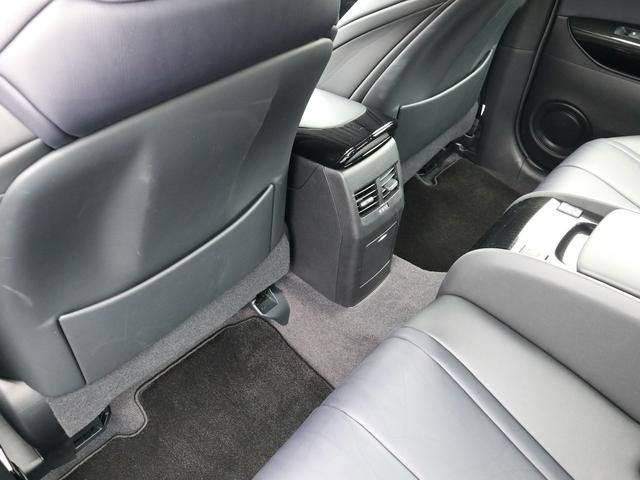 ＭＩＲＡＩ ベースグレード　水素自動車　純正ＳＤナビ　ＣＤ／ＤＶＤ／Ｂｌｕｅｔｏｏｔｈ／ＴＶ再生　バックカメラ　ＥＴＣ　スマートキー　レーダークルコン　黒革シート　全席シートヒーター　ステアリングヒーター　ＬＥＤヘッドライト（38枚目）