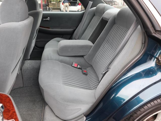 NISSAN LAUREL 25CLUB S