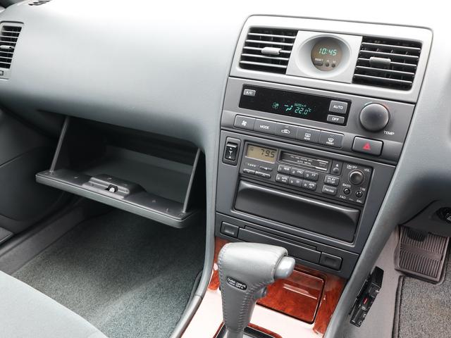 NISSAN LAUREL 25CLUB S