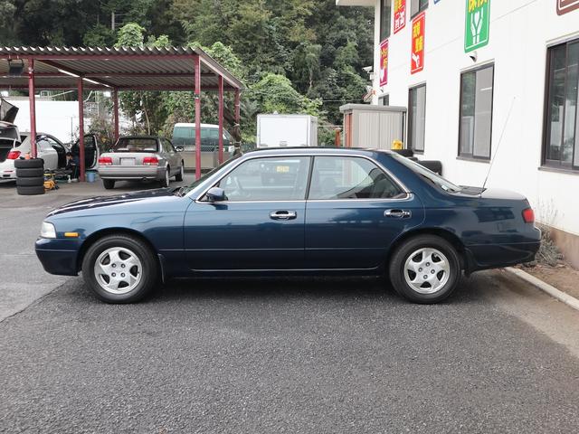 NISSAN LAUREL 25CLUB S