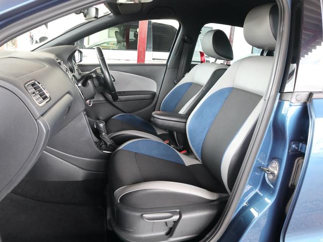 VOLKSWAGEN POLO BLUE GT