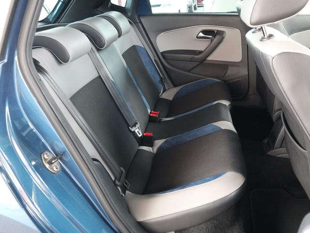 VOLKSWAGEN POLO BLUE GT