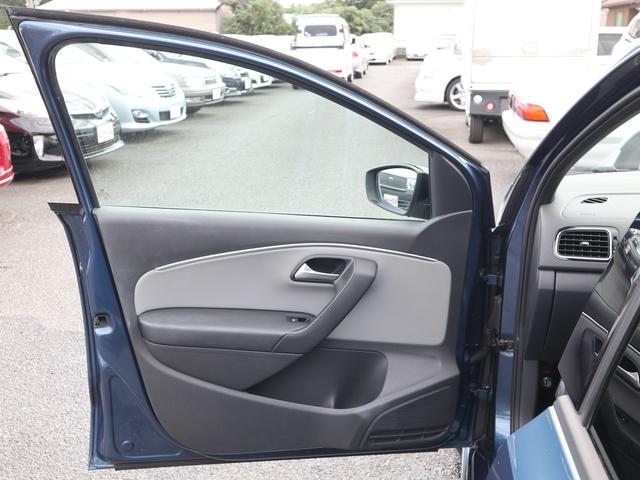 VOLKSWAGEN POLO BLUE GT