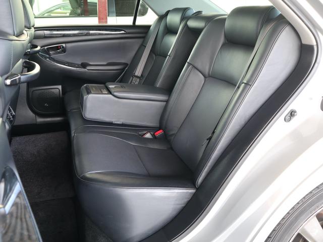 TOYOTA CROWN ATHLETE PREMIUM EDITION