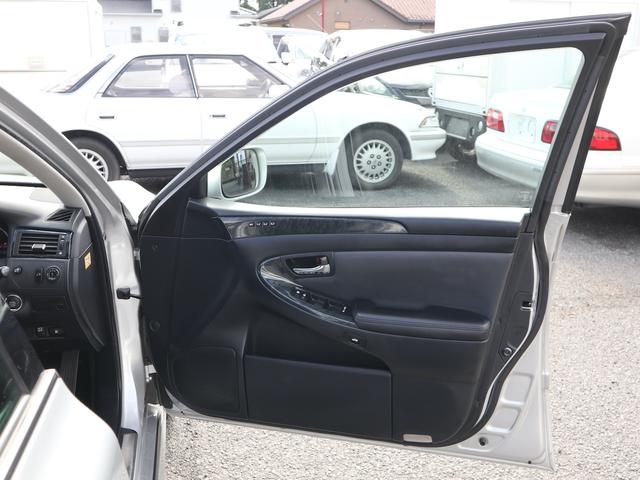 TOYOTA CROWN ATHLETE PREMIUM EDITION