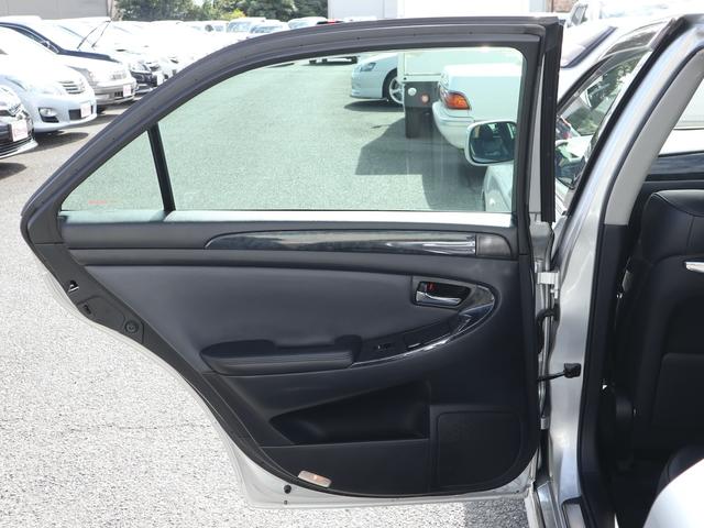 TOYOTA CROWN ATHLETE PREMIUM EDITION