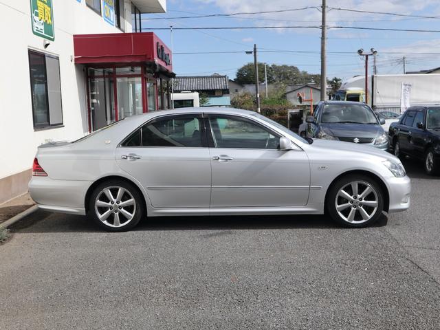 TOYOTA CROWN ATHLETE PREMIUM EDITION