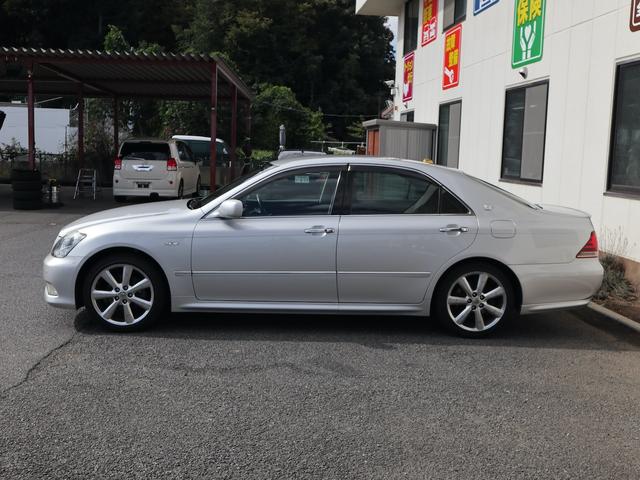 TOYOTA CROWN ATHLETE PREMIUM EDITION