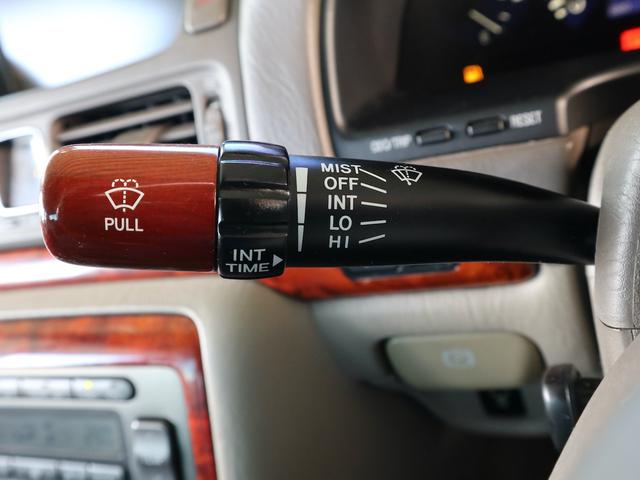TOYOTA PROGRES NC300 WALNUT PACKAGE