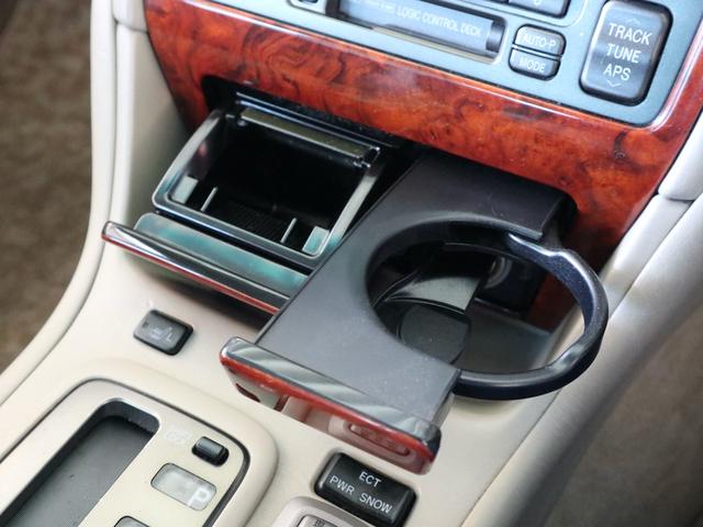 TOYOTA PROGRES NC300 WALNUT PACKAGE