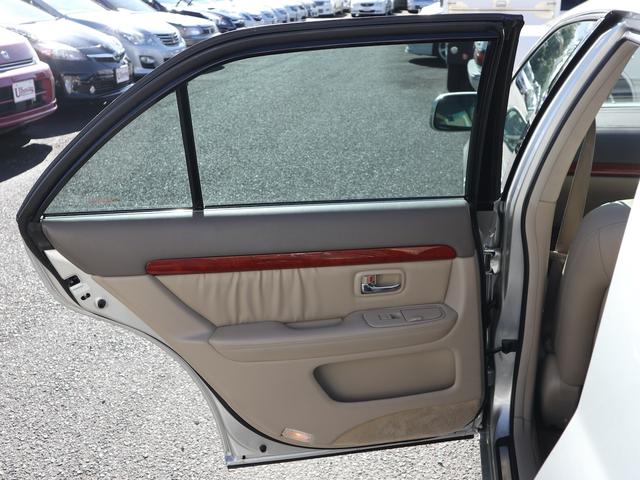TOYOTA PROGRES NC300 WALNUT PACKAGE
