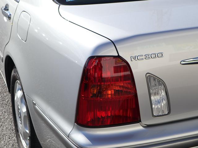 TOYOTA PROGRES NC300 WALNUT PACKAGE