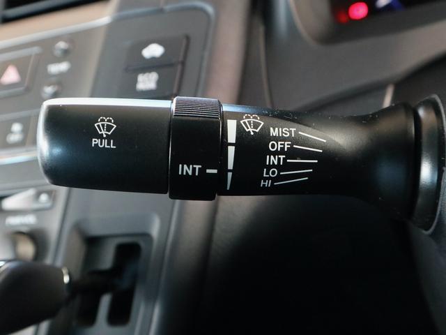 ＨＳ ＨＳ２５０ｈ　純正ＨＤＤナビ　ＣＤ／ＭＤ／ＤＶＤ／ＭＳ／ＴＶ／Ｂｌｕｅｔｏｏｔｈ再生　バックカメラ　ＥＴＣ　スマートキー　クルコン　電動コーナーポール　ＬＥＤライト　純正１７インチアルミ（23枚目）