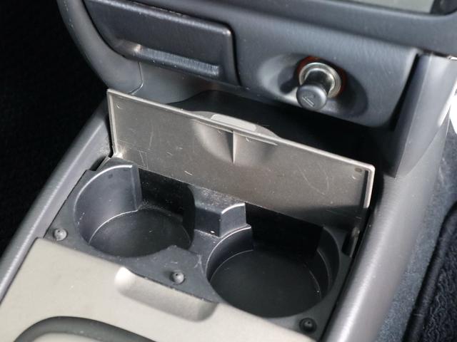 ファミリアＳ－ワゴン スポルト２０　ＤＶＤナビ　ＣＤＭＤ再生　ＥＴＣ　キーレス　純正ナルディステア　エアロ　リアスポイラー　ドアバイザー　純正１６インチアルミ　フロントフォグランプ　ディーラー整備記録簿　ワンオーナー（28枚目）