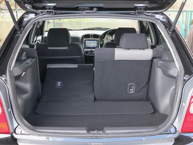 ファミリアＳ－ワゴン スポルト２０　ＤＶＤナビ　ＣＤＭＤ再生　ＥＴＣ　キーレス　純正ナルディステア　エアロ　リアスポイラー　ドアバイザー　純正１６インチアルミ　フロントフォグランプ　ディーラー整備記録簿　ワンオーナー（41枚目）