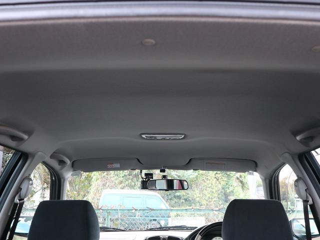 ファミリアＳ－ワゴン スポルト２０　ＤＶＤナビ　ＣＤＭＤ再生　ＥＴＣ　キーレス　純正ナルディステア　エアロ　リアスポイラー　ドアバイザー　純正１６インチアルミ　フロントフォグランプ　ディーラー整備記録簿　ワンオーナー（46枚目）