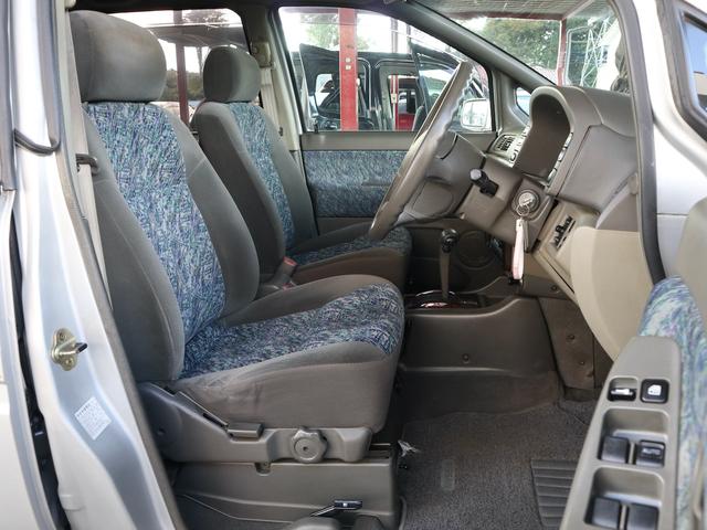 プレーリージョイ エアロエクスプレス　オーテック　専用フルエアロ　大型リアスポイラー　ルーフレール　ドアバイザー　純正１４インチアルミ　純正ＣＤオーディオ　３列シート　７人乗り　両側スライドドア　ＳＲ２０ＤＥエンジン　フルノーマル車（9枚目）