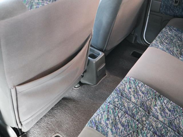 プレーリージョイ エアロエクスプレス　オーテック　専用フルエアロ　大型リアスポイラー　ルーフレール　ドアバイザー　純正１４インチアルミ　純正ＣＤオーディオ　３列シート　７人乗り　両側スライドドア　ＳＲ２０ＤＥエンジン　フルノーマル車（33枚目）