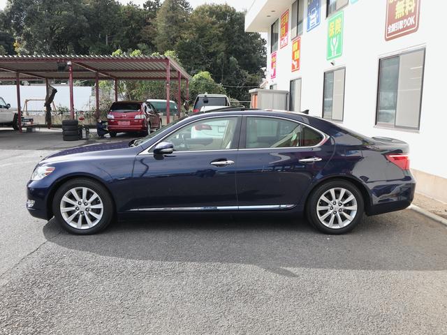 ＬＳ ＬＳ４６０　バージョンＣ　Ｉパッケージ　中期型　ベージュ内装　サンルーフ　純正ＨＤＤナビ　ＣＤ／ＤＶＤ／ＭＳ／ＴＶ再生　バックカメラ　ＥＴＣ　スマートキー　クルコン　ＨＩＤライト　冷暖パワーシート　リアシートヒーター　リアシェード（55枚目）