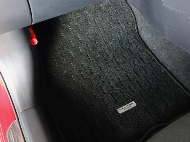 ギャランフォルティススポーツバック スポーツ　５ドア　純正ＳＤナビ　ＣＤ／ＤＶＤ／ＴＶ再生　バックカメラ　ＥＴＣ　スマートキー　クルコン　パドルシフト　ＨＩＤライト　フォグランプ　純正１８インチアルミ　リアスポイラー　ドアバイザー　フルノーマル（36枚目）