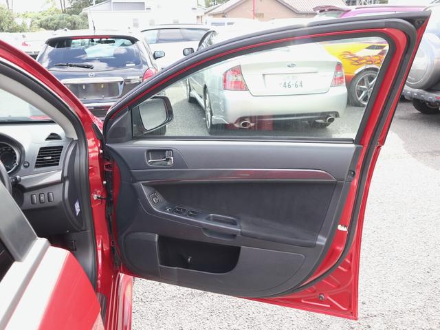 ギャランフォルティススポーツバック スポーツ　５ドア　純正ＳＤナビ　ＣＤ／ＤＶＤ／ＴＶ再生　バックカメラ　ＥＴＣ　スマートキー　クルコン　パドルシフト　ＨＩＤライト　フォグランプ　純正１８インチアルミ　リアスポイラー　ドアバイザー　フルノーマル（38枚目）