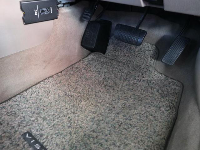 ビスタ ＶＪサルーン　最終後期型　オートエアコン　パワステ　パワーウインド　ＡＢＳ　Ｗエアバック　ＨＤＤナビ　ＣＤ／ＭＤ／ＭＳ再生　ＥＴＣ　キーレス　電動格納ミラー　ドアバイザー（32枚目）