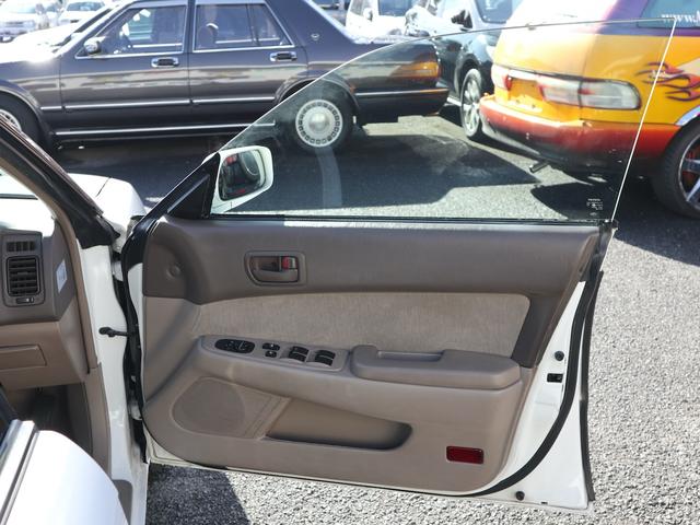 ビスタ ＶＪサルーン　最終後期型　オートエアコン　パワステ　パワーウインド　ＡＢＳ　Ｗエアバック　ＨＤＤナビ　ＣＤ／ＭＤ／ＭＳ再生　ＥＴＣ　キーレス　電動格納ミラー　ドアバイザー（35枚目）