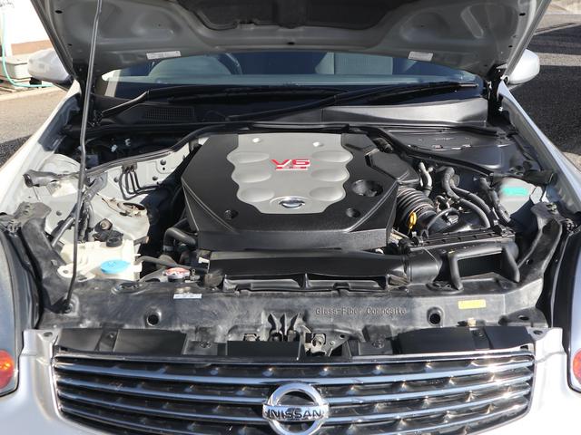 スカイライン ３５０ＧＴ　フロントエアロ　リアスポイラー　純正１７インチアルミ　純正ナビ＆社外ＨＤＤナビ　社外ツイーター／サブウーハー　ＣＤ／ＤＶＤＢＴ／ＴＶ再生　ＥＴＣ　パワーシート　ＨＩＤライト　フォグランプ（4枚目）