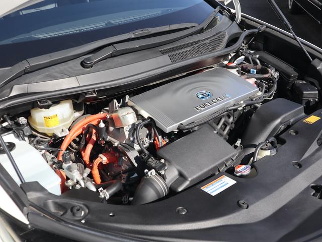 ＭＩＲＡＩ ベースグレード　水素自動車　純正ＳＤナビ　ＣＤ／ＤＶＤ／Ｂｌｕｅｔｏｏｔｈ／ＴＶ再生　バックカメラ　ＥＴＣ　スマートキー　レーダークルコン　黒革シート　全席シートヒーター　ステアリングヒーター　ＬＥＤヘッドライト（4枚目）