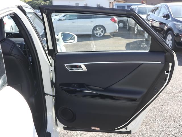 ＭＩＲＡＩ ベースグレード　水素自動車　純正ＳＤナビ　ＣＤ／ＤＶＤ／Ｂｌｕｅｔｏｏｔｈ／ＴＶ再生　バックカメラ　ＥＴＣ　スマートキー　レーダークルコン　黒革シート　全席シートヒーター　ステアリングヒーター　ＬＥＤヘッドライト（41枚目）