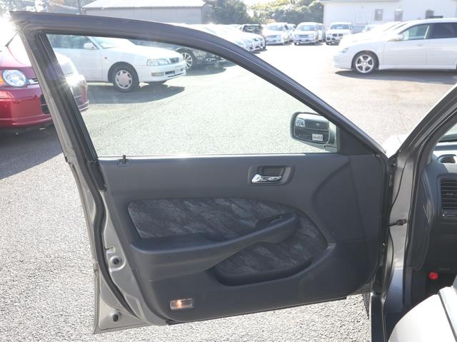 トルネオ ＳｉＲ　青ヘッドＶＴＥＣ　ＡＴモデル　オートエアコン　パワステ　パワーウインド　ＡＢＳ　エアバック　純正ＣＤチェンジャー　ＨＩＤライト　純正１５インチアルミ（35枚目）