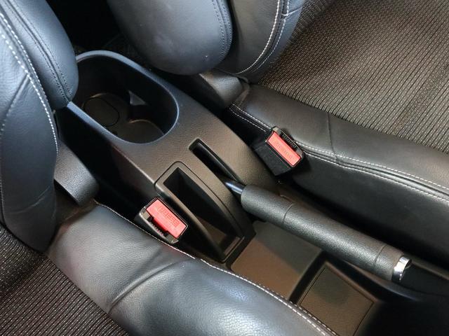 ２０７ シエロ　エアコン　パワステ　パワーウインド　ＡＢＳ　エアバック　純正ＨＤＤナビ　ＣＤ／ＤＶＤ／ＭＳ／ＴＶ再生　ＥＴＣ　キーレス　黒半革シート　ガラスルーフ（29枚目）