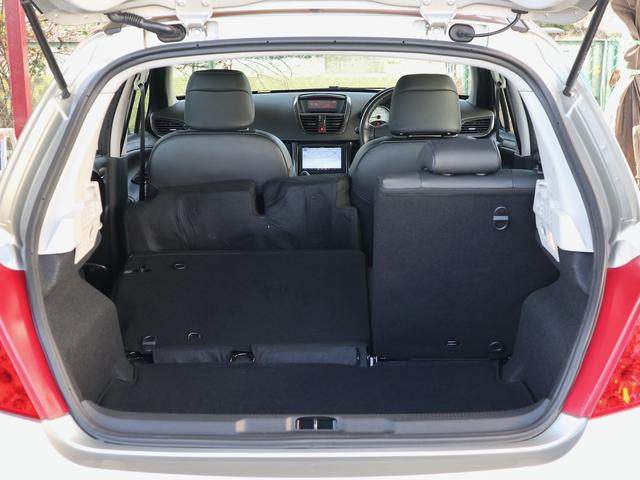 ２０７ シエロ　エアコン　パワステ　パワーウインド　ＡＢＳ　エアバック　純正ＨＤＤナビ　ＣＤ／ＤＶＤ／ＭＳ／ＴＶ再生　ＥＴＣ　キーレス　黒半革シート　ガラスルーフ（39枚目）