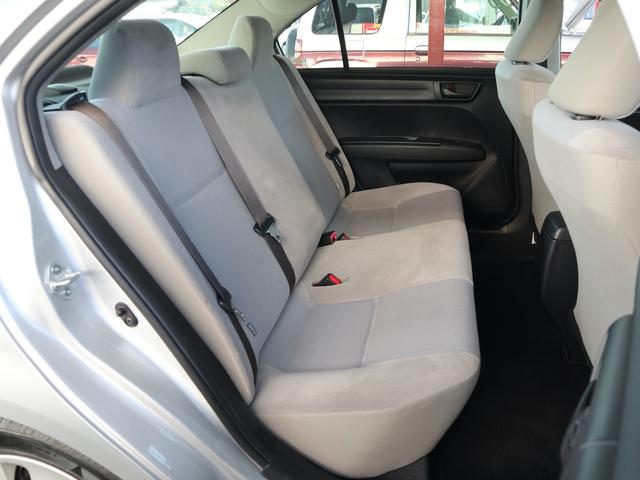 カローラアクシオ １．５Ｘ　教習車　５速ＭＴ　助手席ブレーキ　教習計器　助手席用ミラー　大型ドアバイザー　コーナーポール　中期型（11枚目）