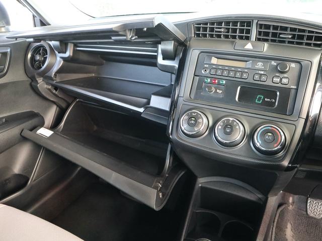 カローラアクシオ １．５Ｘ　教習車　５速ＭＴ　助手席ブレーキ　教習計器　助手席用ミラー　大型ドアバイザー　コーナーポール　中期型（15枚目）