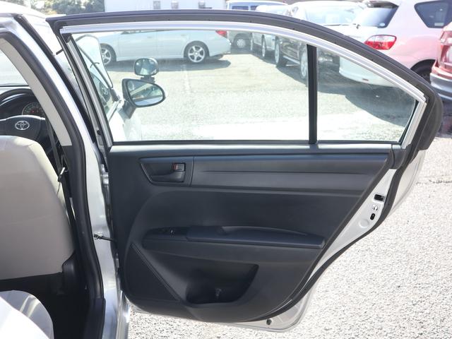 カローラアクシオ １．５Ｘ　教習車　５速ＭＴ　助手席ブレーキ　教習計器　助手席用ミラー　大型ドアバイザー　コーナーポール　中期型（38枚目）
